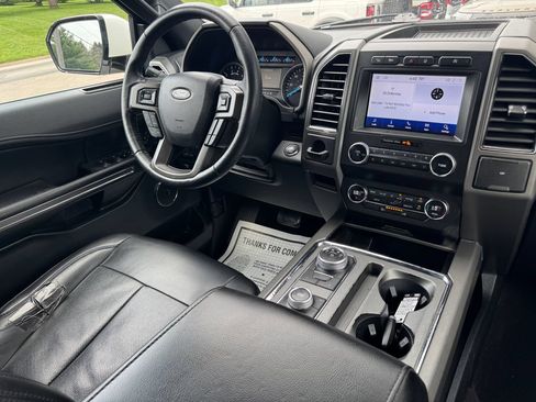 Used 2020 Ford Expedition XLT w/ Equipment Group 201A AWD/4WD image 26