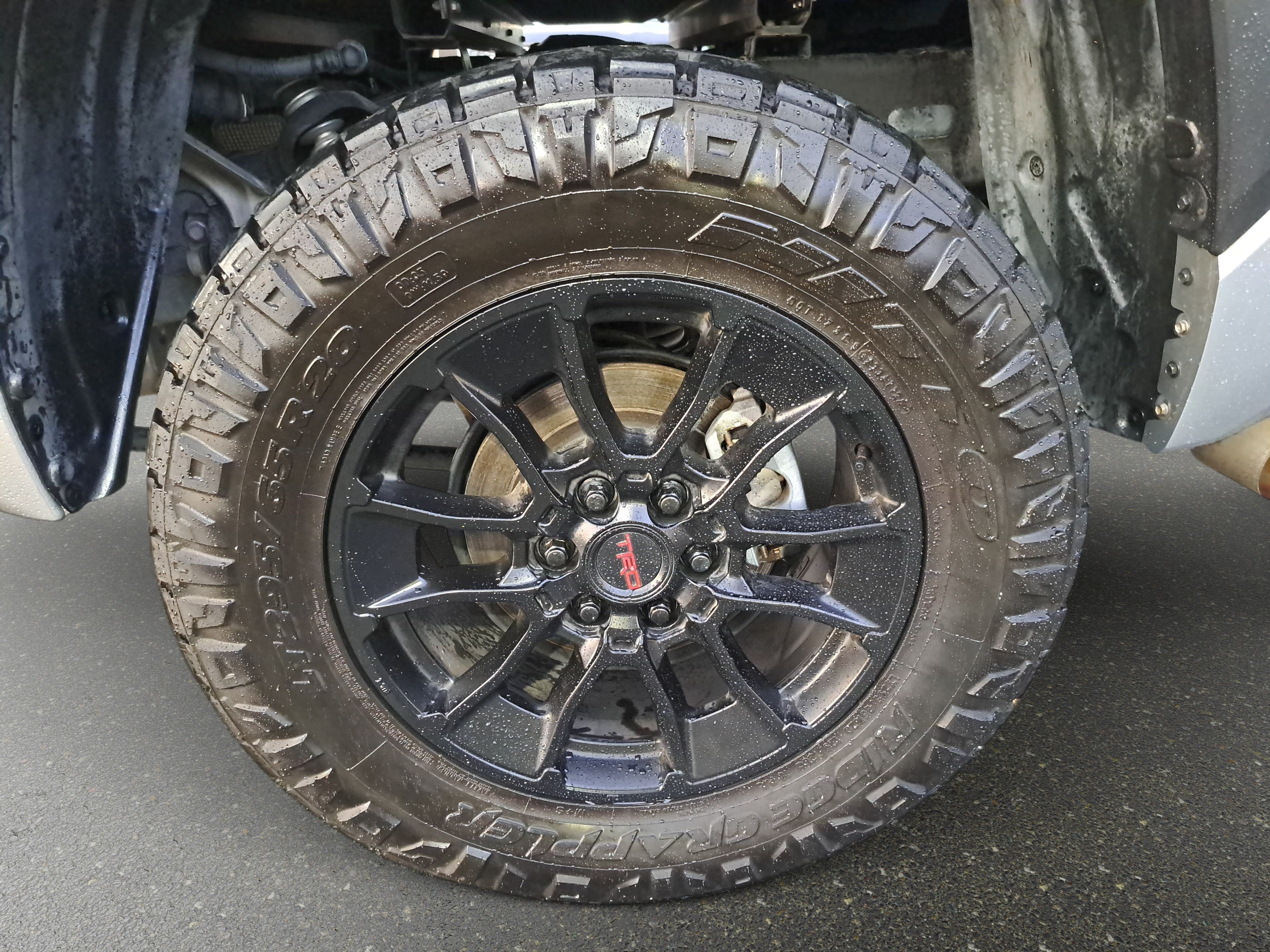 Used 2024 Toyota Tundra Limited w/ TRD Off-Road Package AWD/4WD image 32