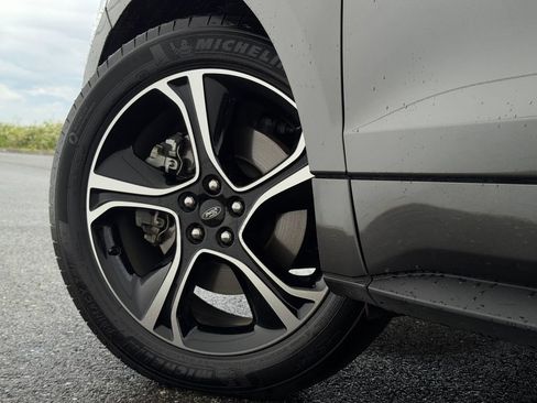 Used 2019 Ford Edge ST AWD/4WD image 28