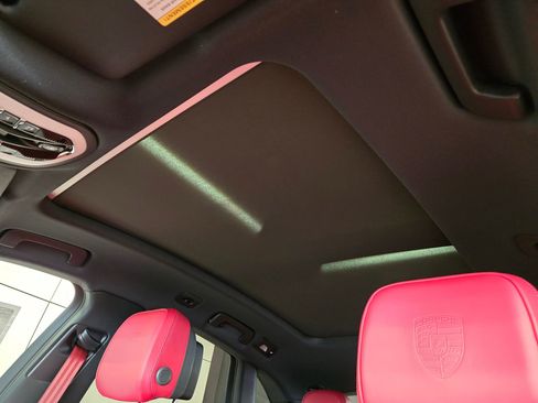 New 2026 Porsche Macan S image 10