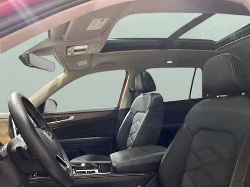 Used 2024 Volkswagen Atlas SE w/ Panoramic Sunroof Package AWD/4WD image 22