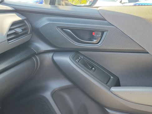 Certified 2024 Subaru Crosstrek 2.0i Premium image 31