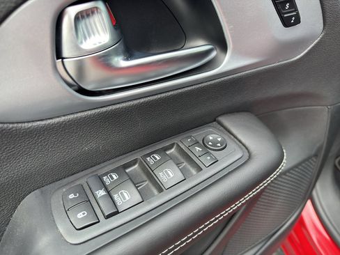 New 2026 Chrysler Pacifica Limited image 21