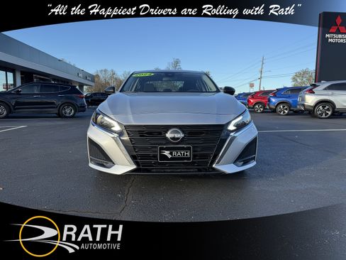 Used 2024 Nissan Altima 2.5 S image 3