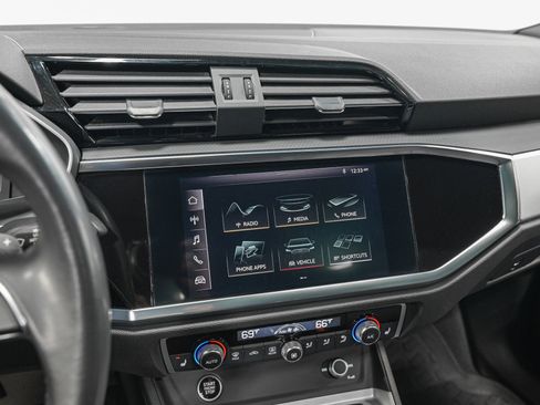 Used 2021 Audi Q3 2.0T Premium w/ Convenience Package image 22