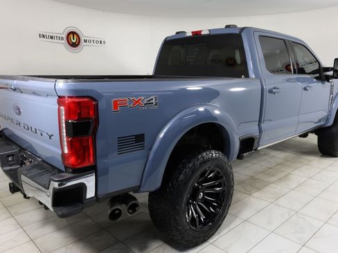 Used 2023 Ford F250 Lariat w/ Lariat Ultimate Package AWD/4WD image 3