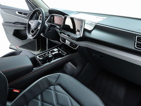 New 2026 Volkswagen Atlas Peak Edition image 33