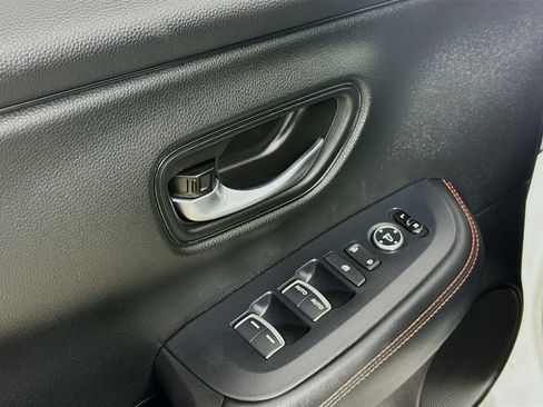 Used 2024 Honda HR-V Sport image 18