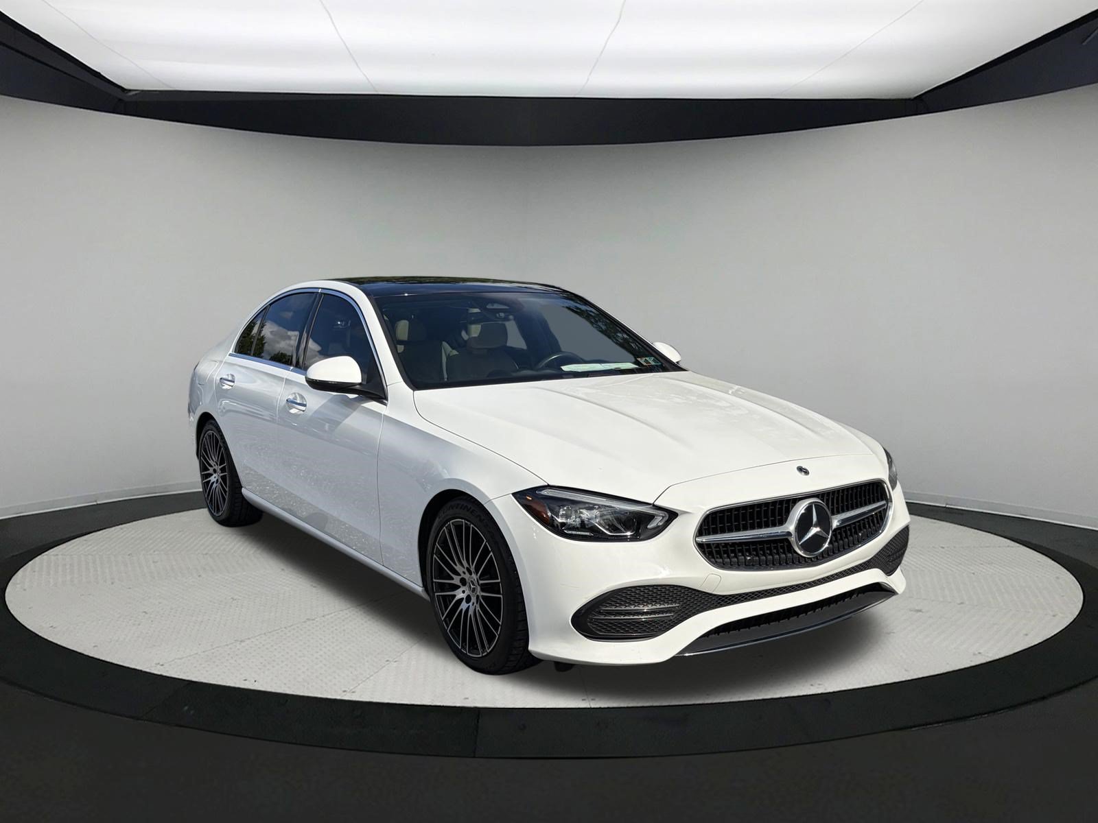Used 2022 Mercedes-Benz C 300 4MATIC Sedan image 3