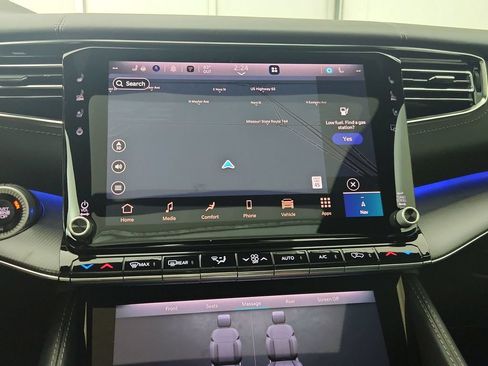 New 2026 Jeep Grand Wagoneer Summit AWD/4WD image 25