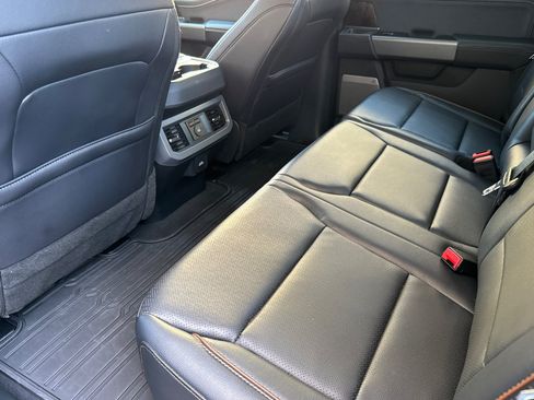 Used 2025 Ford F250 Lariat w/ Chrome Package AWD/4WD image 14