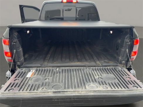 Used 2023 Nissan Frontier SV w/ SV Premium Package image 19