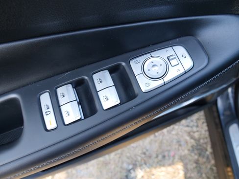 Used 2022 Hyundai Santa Fe Calligraphy image 18