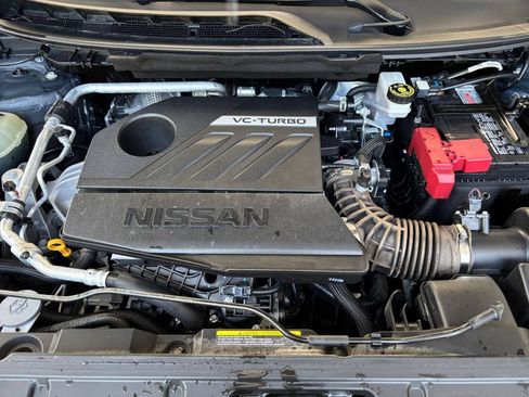 Used 2025 Nissan Rogue SV AWD/4WD image 33