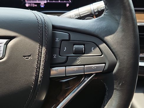 Certified 2024 Cadillac Escalade Sport Platinum w/ LPO, ONYX Package AWD/4WD image 23