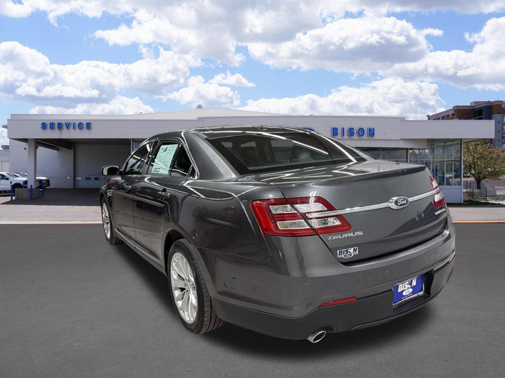Used 2019 Ford Taurus Limited FWD image 5