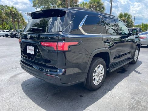 Used 2025 Toyota Sequoia SR5 AWD/4WD image 6