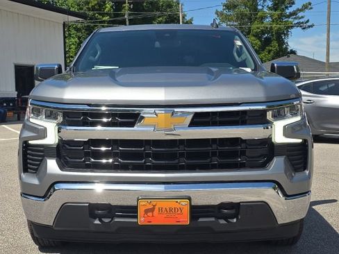 Used 2023 Chevrolet Silverado 1500 LT w/ Convenience Package II AWD/4WD image 8