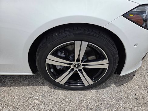 Used 2025 Mercedes-Benz C 300 Sedan image 19