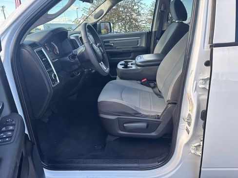 Used 2024 RAM 1500 Classic SLT AWD/4WD image 11
