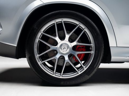 Used 2024 Mercedes-Benz GLE 63 AMG S image 40