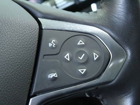 Used 2022 Chevrolet Traverse RS image 18