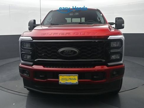 Used 2025 Ford F250 Lariat w/ Black Appearance Package AWD/4WD image 3