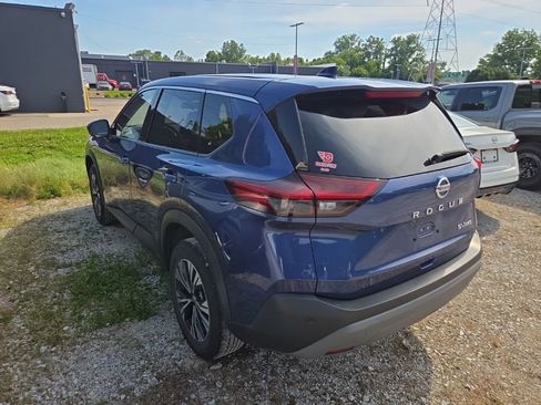 Used 2021 Nissan Rogue SV AWD/4WD image 4