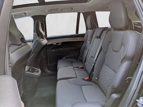 Certified 2025 Volvo XC90 B6 Plus w/ Protection Package Premier image 20