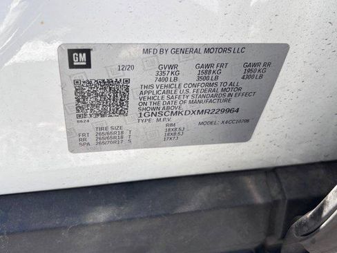 Used 2021 Chevrolet Tahoe LS w/ Driver Alert Package RWD image 9