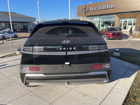New 2026 Hyundai Ioniq 5 SEL image 4