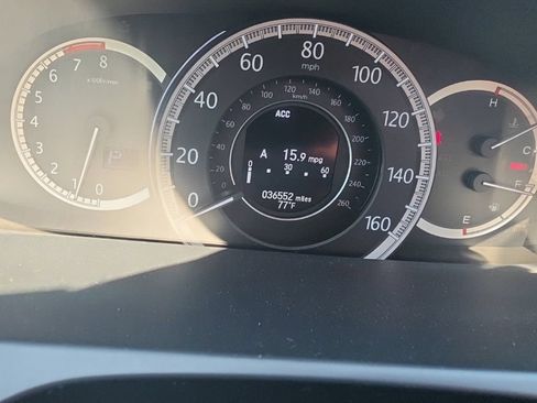 Used 2015 Honda Accord Touring image 16