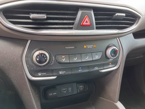Used 2020 Hyundai Santa Fe SE FWD image 22