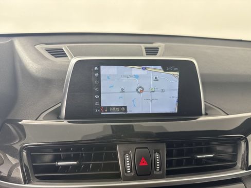 Used 2018 BMW X1 xDrive28i AWD/4WD image 4