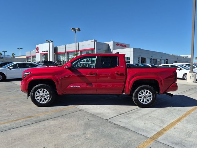 Used 2025 Toyota Tacoma SR5 AWD/4WD image 9