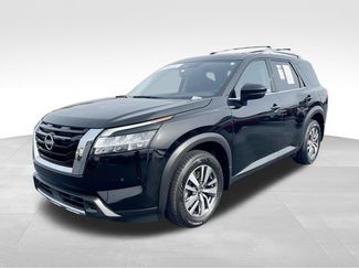 Certified 2023 Nissan Pathfinder SL AWD/4WD video 4