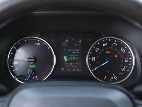 Used 2021 Toyota RAV4 LE image 13