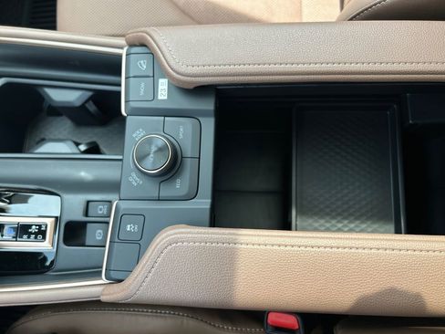 New 2026 Toyota Grand Highlander AWD Hybrid image 23