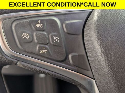 Used 2018 Chevrolet Equinox LT image 16