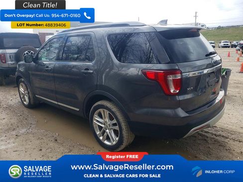 Used 2017 Ford Explorer XLT w/ Equipment Group 202A image 3