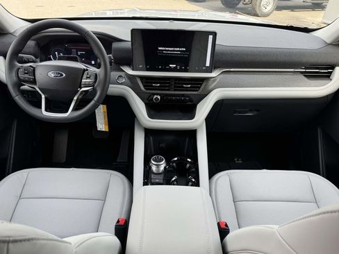 New 2026 Ford Explorer Platinum w/ LUX Leather Package image 2