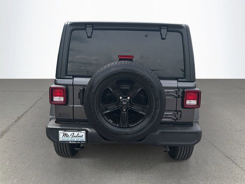Used 2022 Jeep Wrangler Unlimited Sport AWD/4WD image 5