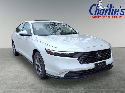 Used 2024 Honda Accord EX image 3