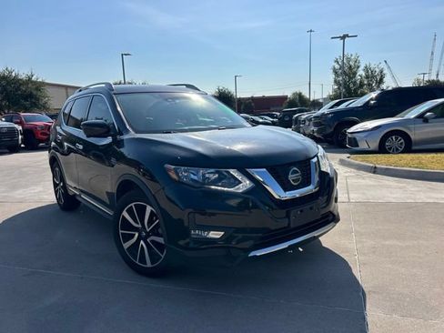 Used 2020 Nissan Rogue SL FWD image 1