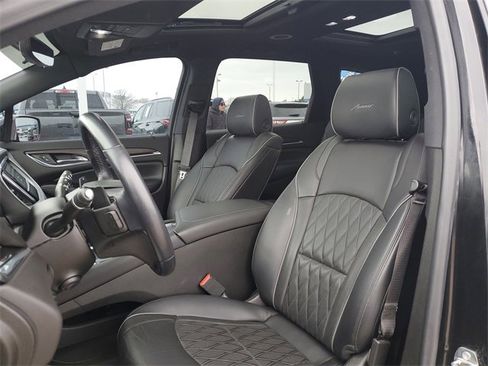 Used 2022 Buick Enclave Avenir w/ Avenir Technology Package image 5