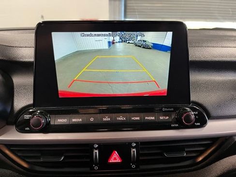 Used 2021 Kia Forte LXS FWD image 28