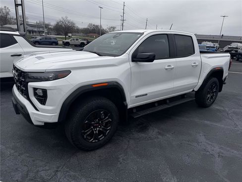 Used 2024 GMC Canyon Elevation w/ Convenience Package AWD/4WD image 5