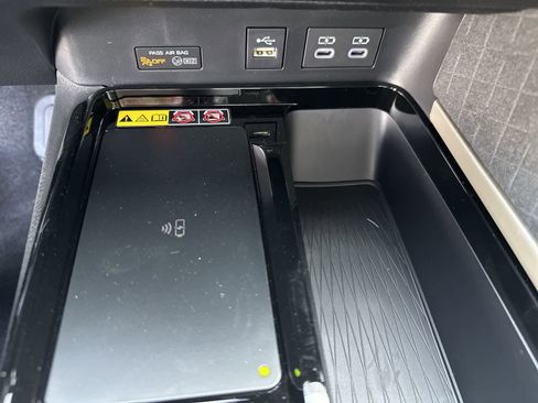 New 2026 Toyota Camry XLE AWD/4WD image 31