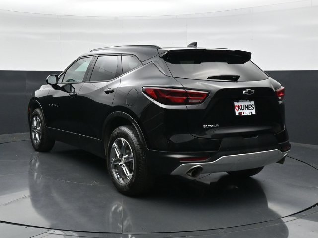 Used 2024 Chevrolet Blazer LT w/ Convenience Package FWD image 8