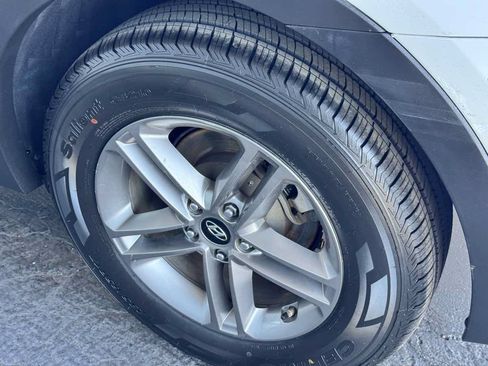 Used 2017 Hyundai Santa Fe Sport AWD/4WD image 19